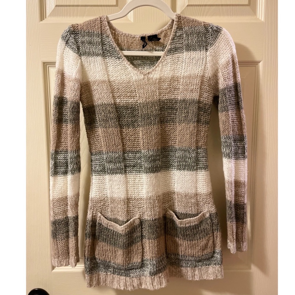 Ultra Flirt Sweater Size M